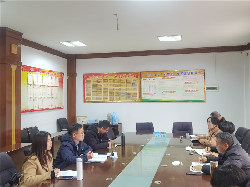 1675772097514959.jpg 徐校长同曾都区老年局老年大学老干部活动中心洽谈老年社区教育.jpg