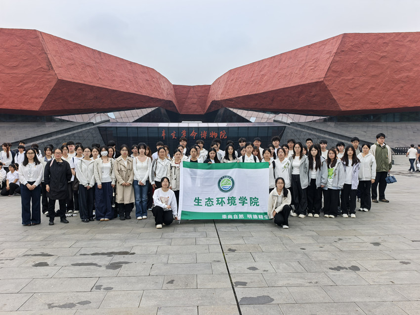 1776423391851500.jpg 51期积极分子参观辛亥革命博物馆_副本.jpg