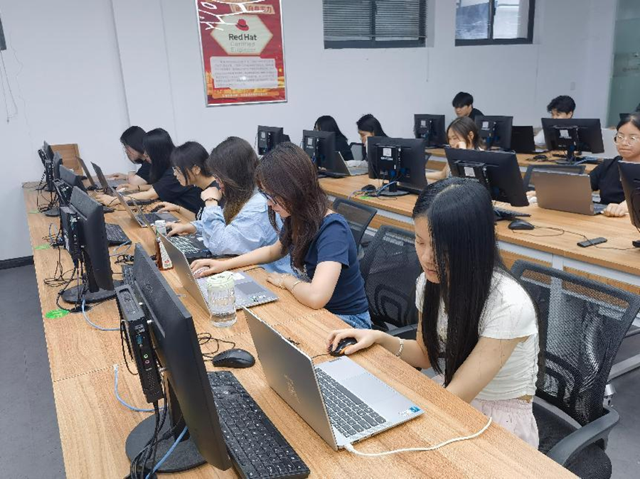 “华育杯”信息安全管理与评估大赛 (2).png